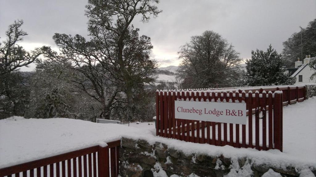 Clunebeg Lodge Drumnadrochit Esterno foto