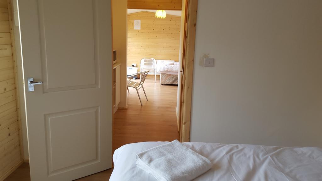 Clunebeg Lodge Drumnadrochit Esterno foto